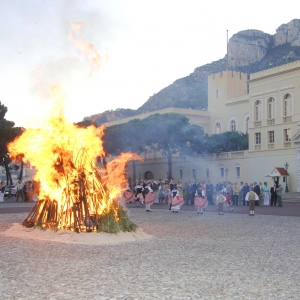 Célébration de la fête de la Saint-Jean 2013 sur la place du Palais. 
© Archives du Palais Princier – Gaetan Luci